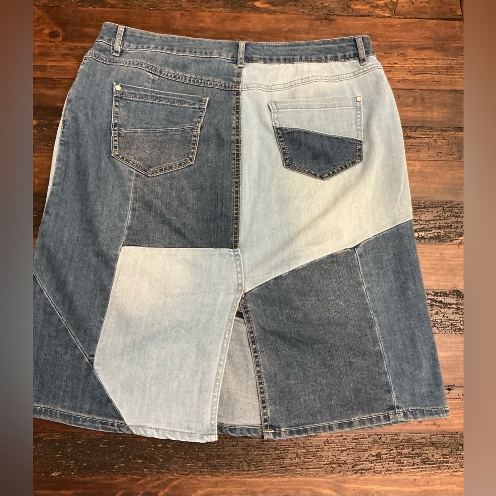 Women's Blue Midi Patchwork Denim Skirt Y2K Coastal Cowgirl Boho Western Size 16 - Picture 3 of 3